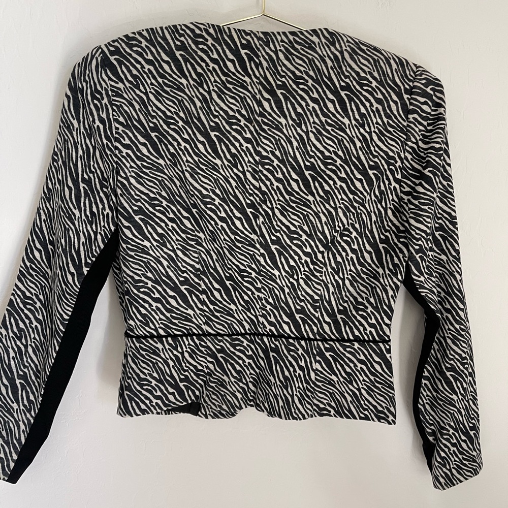 H&M Zebra Pattern 90s Y2k Style Cropped Blazer Si… - image 6
